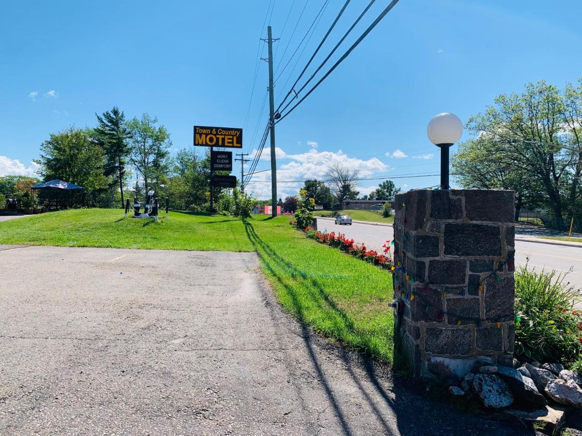Town & Country Motel Parry Sound Ngoại thất bức ảnh