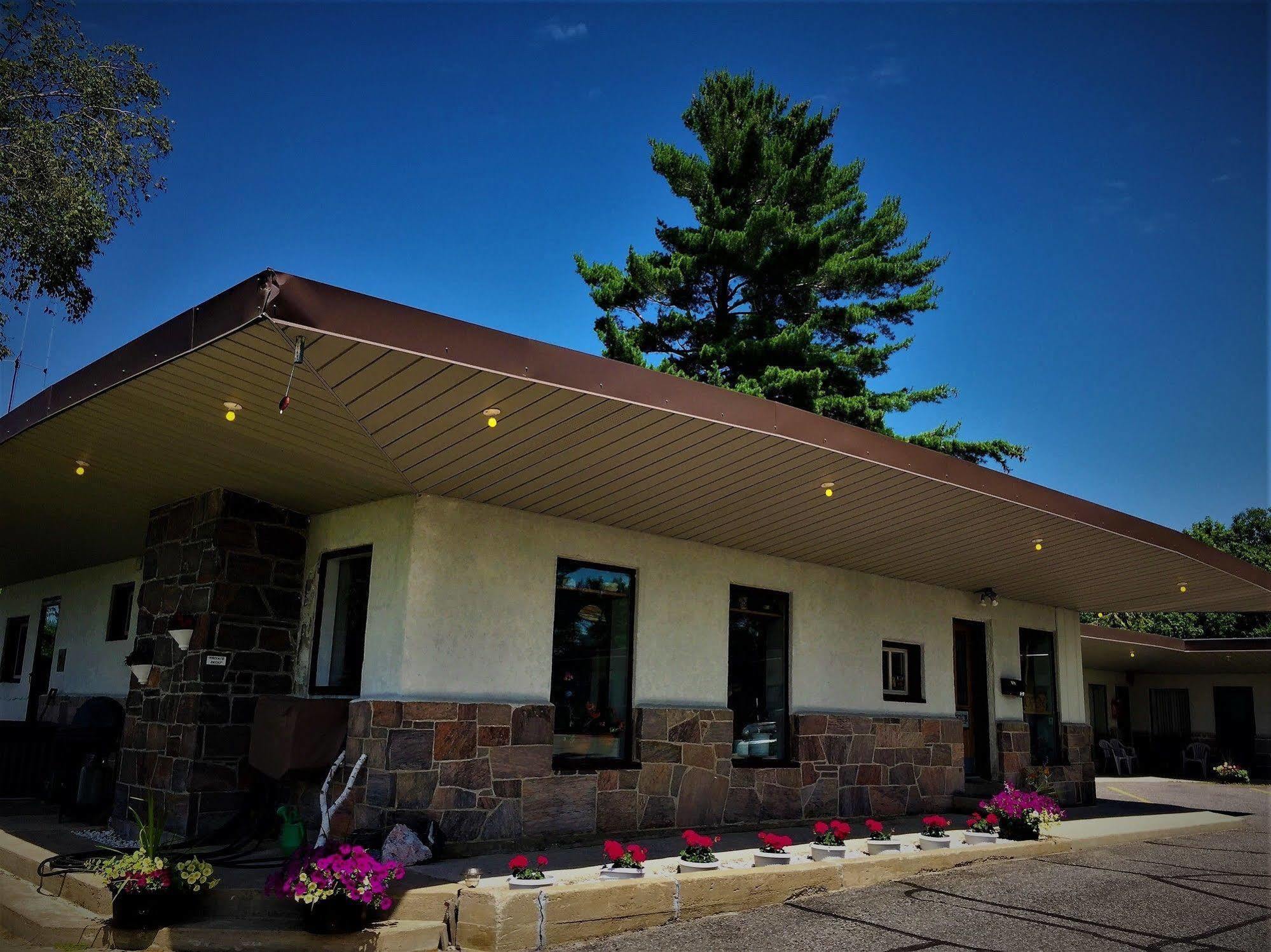 Town & Country Motel Parry Sound Ngoại thất bức ảnh